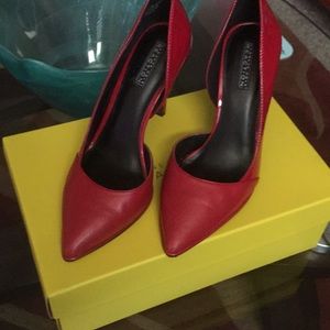Red Kenneth Cole Heels, size 7.